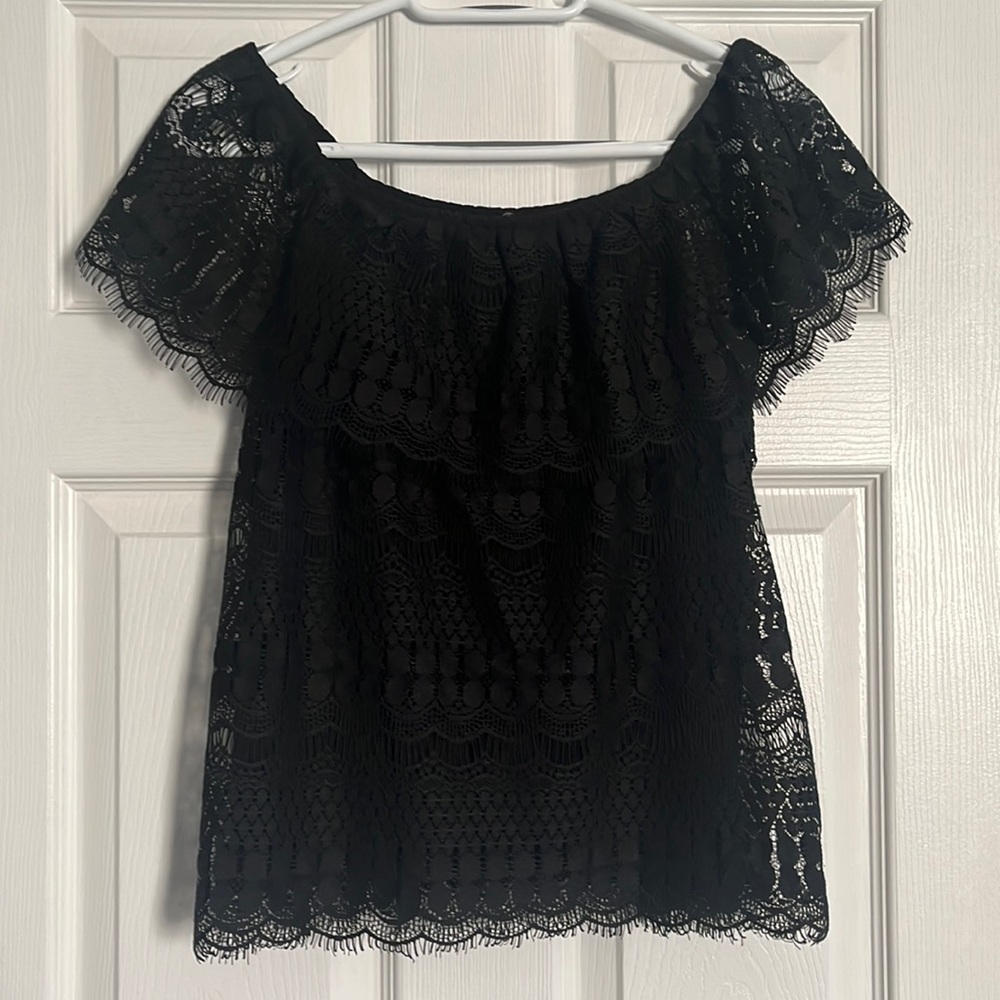 Women’s off shoulder top from Suzy Shier